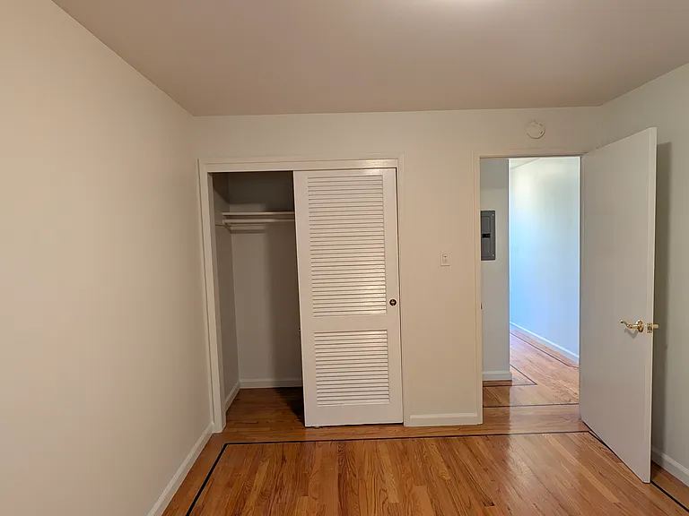 4150 Cesar Chavez St #1 — Photo 9