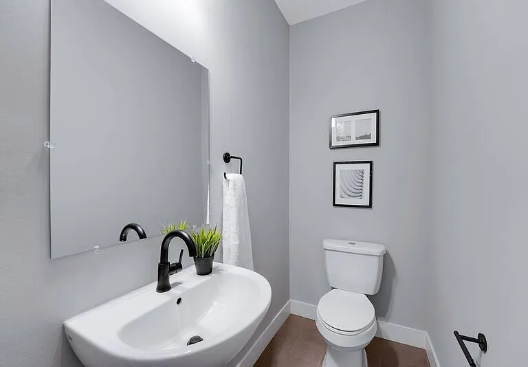 389-391 Berkeley Rd #389 BERKELEY ROAD — Photo 12