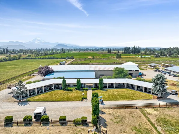 25901 SE 400th Street, Enumclaw, WA 98022