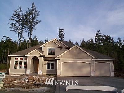 1st image of 10911 215 Avenue Ct E