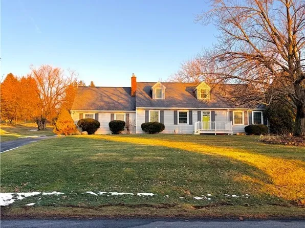4974 Rockefeller Rd, Auburn, NY 13021