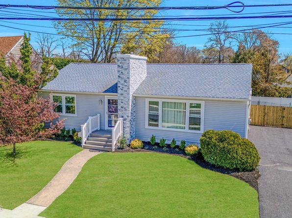 86 Riverdale Ave