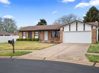 6 Lynworth Ct, Saint Charles, MO 63301