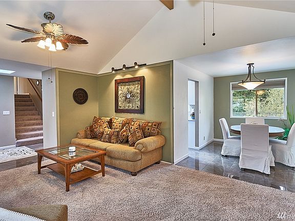 View into the beautiful dining room - allowing the party to flow freely from room to room.