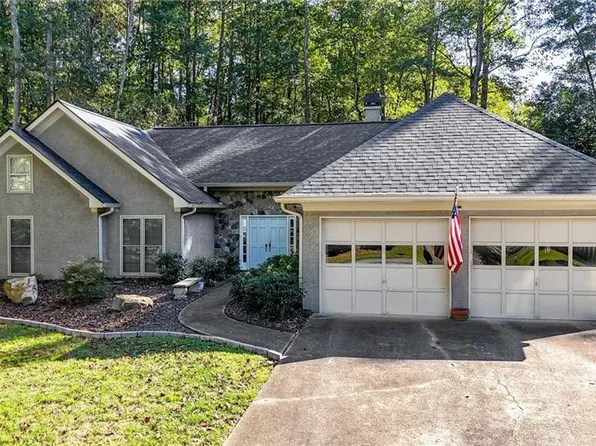 767 Edgewater Ln NW, Kennesaw, GA 30144