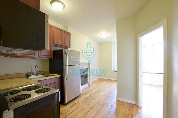 Rented by null | media 27