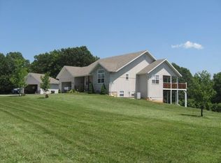 344 Horsefeathers Dr, Ozark, MO 65721