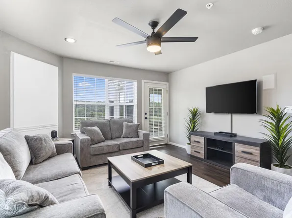 351 S Wildwood Drive #12-1, Branson, MO 65616