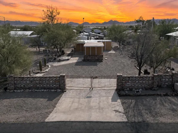 565 S Adobe Ln, Quartzsite, AZ 85346