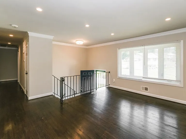 6805 Pepper St — Photo 16