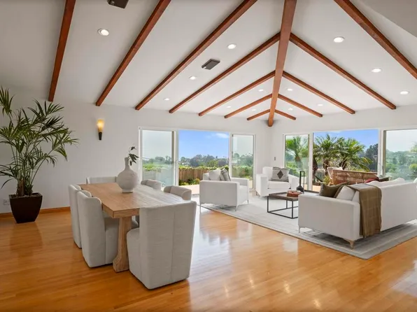 6301 Castejon Dr, La Jolla, CA 92037