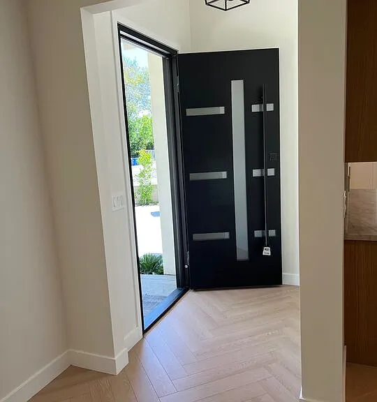 13338 Magnolia Blvd — Photo 6