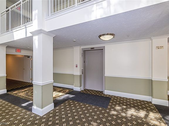 3rd image of 23004 Chandlers Ln APT 220