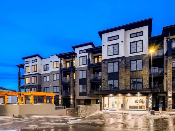 2117 81st St SW #2103, Calgary, AB T3H 3V8