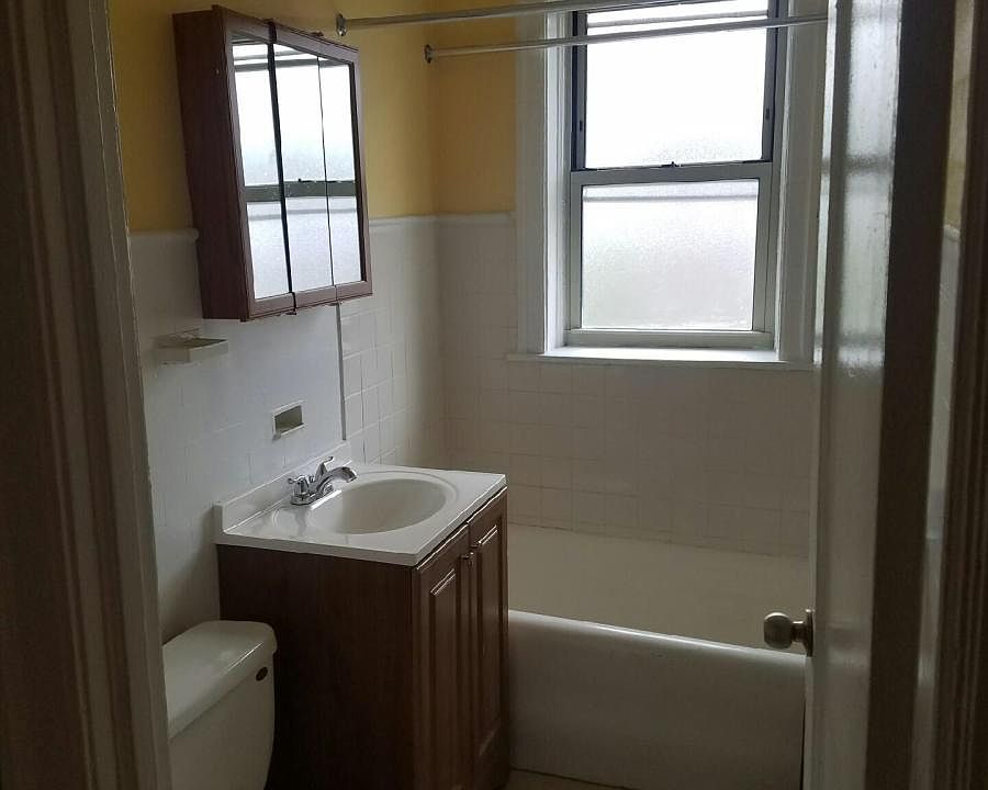 1st image of 1818 E 72nd St APT 1