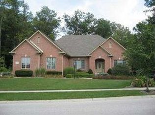 3265 Streamside Dr, Greenwood, IN 46143