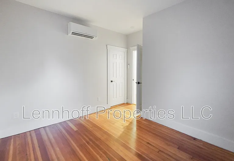 28 Clark St #1 — Photo 8