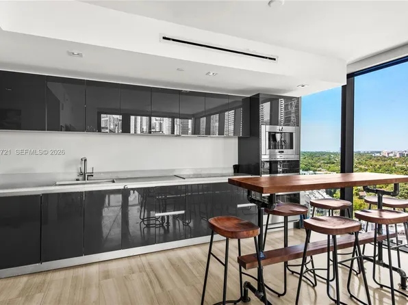 1451 Brickell Ave Unit 1706, Miami, FL 33130