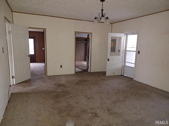 3rd image of 306 S 2nd St