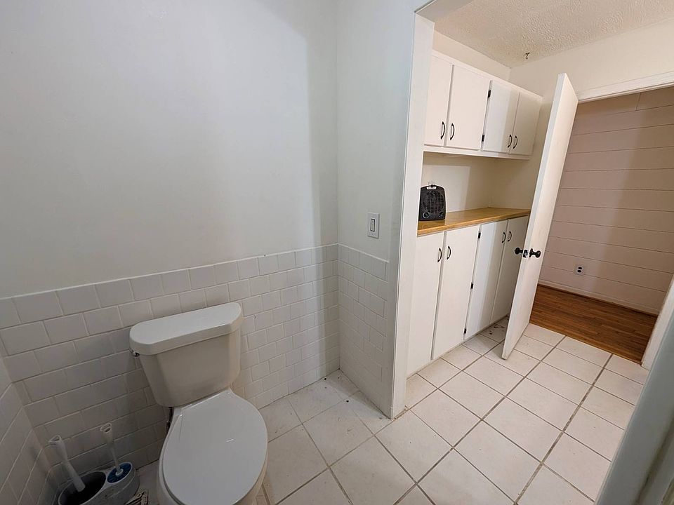 19th image of 142 Roberts Rd