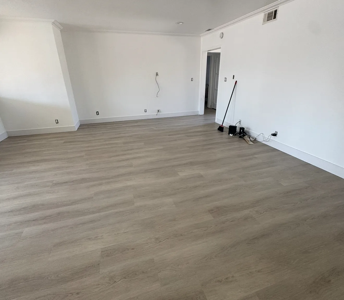 3 bed, 1610 sqft, $4,400 — Photo 3