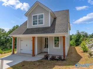 572 Farmingdale Rd, Huntsville, AL 35803