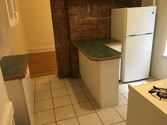 Rented by Chartwell Manhattan Realty | media 50