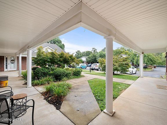 2nd image of 3214 Cheval Way