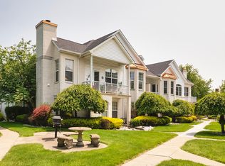 210 Adams Pointe Blvd UNIT 6, Mars, PA 16046