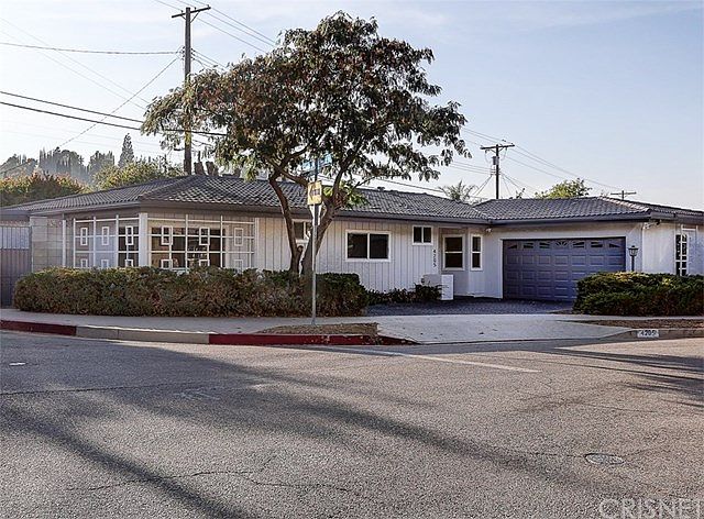 1st image of 4205 Canoga Dr