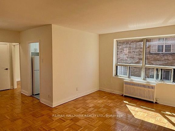 2nd image of 11 Anglesey Blvd #110