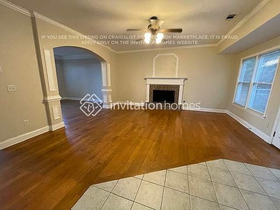 4th image of 2280 Washington Dr