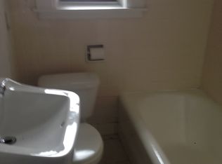 72-6 69th Street #FL 3RD, Ridgewood, NY 11385