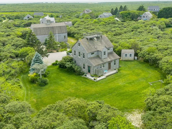 21 Exeter St, Nantucket, MA 02554