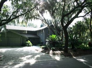 24 N Calibogue Cay Rd, Hilton Head Island, SC 29928
