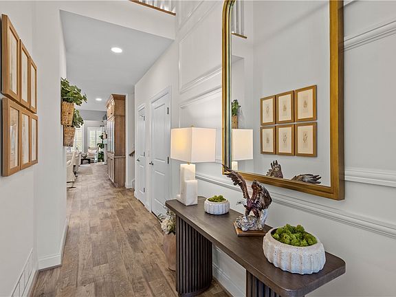 3rd image of 108 Patriot Ln