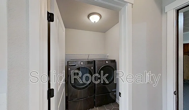 7621 Red River Way — Photo 10