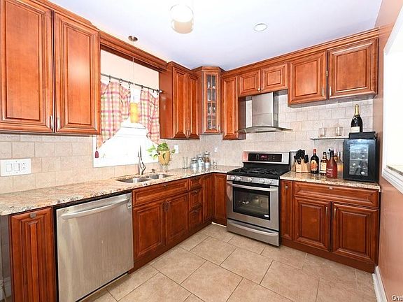 2nd image of 4159 Laconia Ave