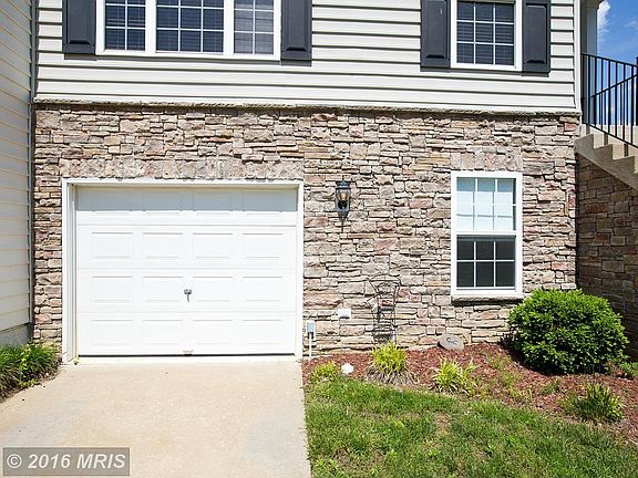 5th image of 111 Regatta Ln