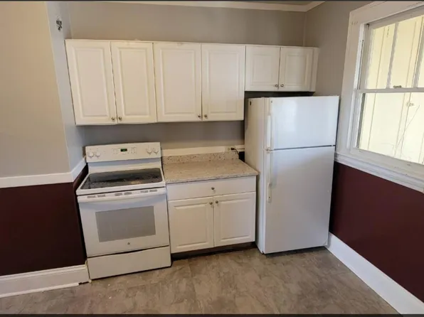 9 Crosby St #1, West Hartford, CT 06119