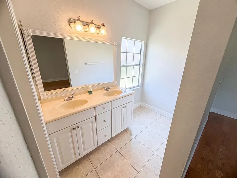 2386 SW Neal Rd — Photo 10