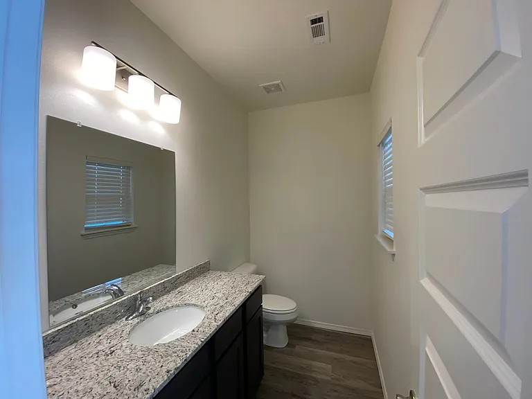 4211 Sante Fe Sq — Photo 28