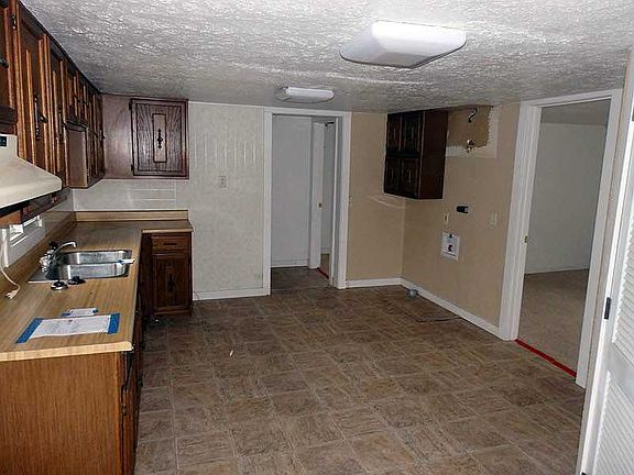 3rd image of 269 Park Ave