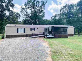 265 Brick Rd, Hooks, TX 75561