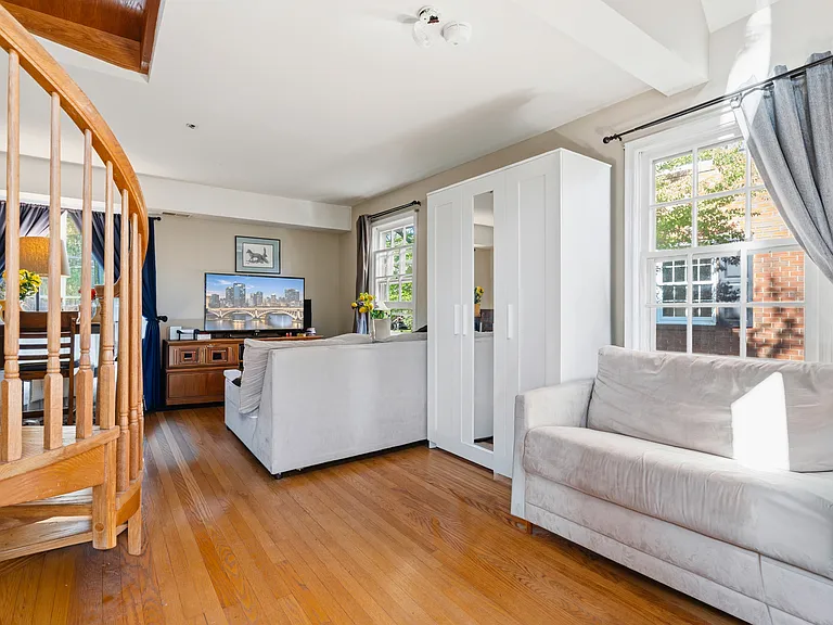 116 Kent Square Rd — Photo 6