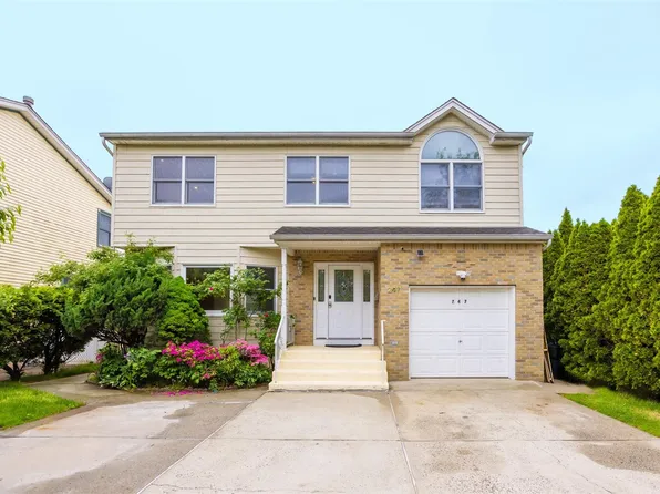 247 Marcus Avenue, New Hyde Park, NY 11040
