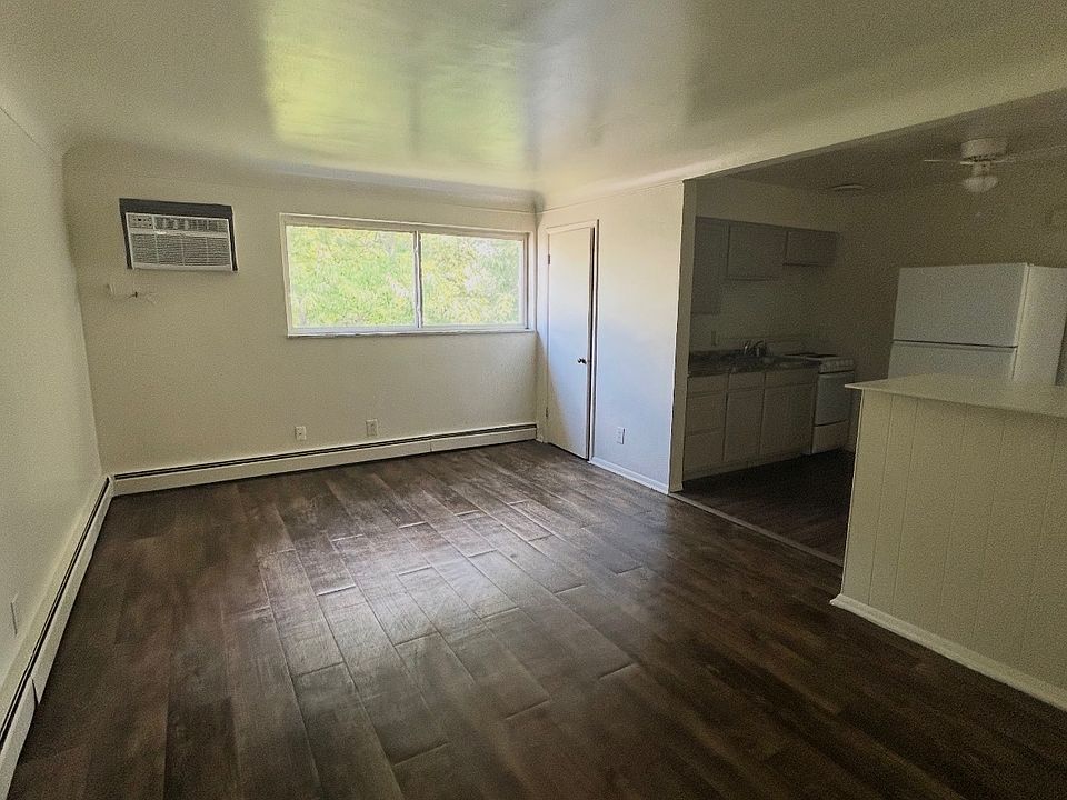 1st image of 2992 Woodrow Ave APT 8