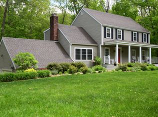 55 Northwood Dr, Guilford, CT 06437