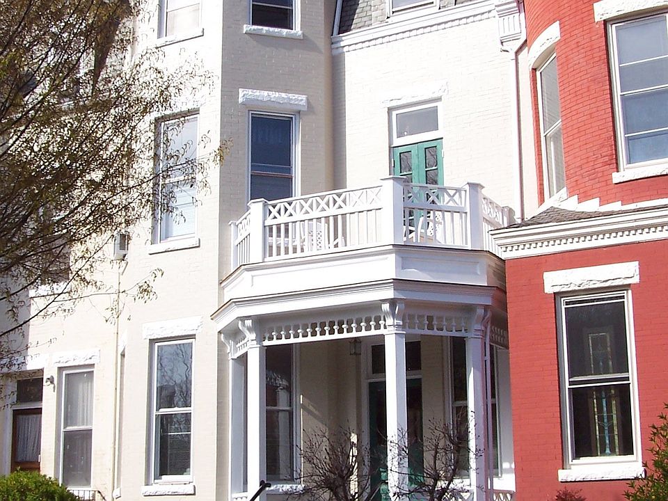 Front of 1522 Grove Ave.