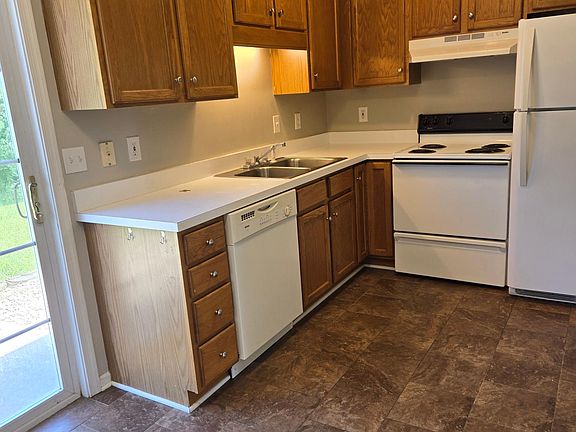 5th image of 1329 Homestead Garden Ct APT 2